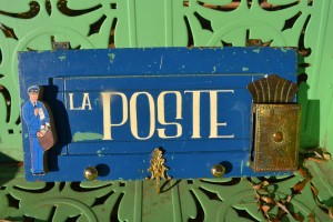 SCaVenGeR deSigNs' La Poste mail center